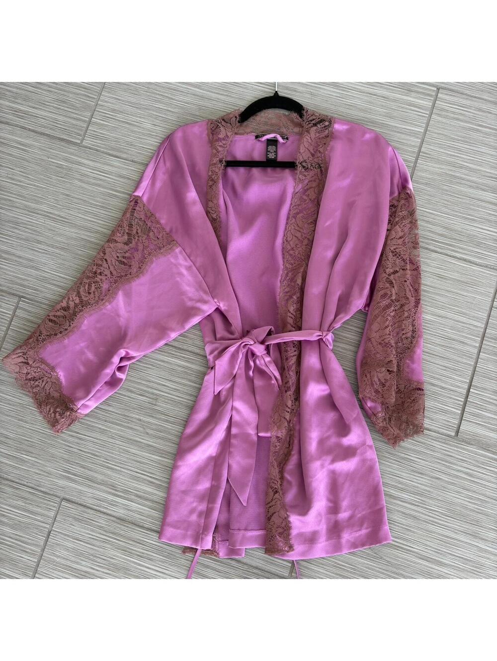 Victoria's Secret Women's Pink Robe